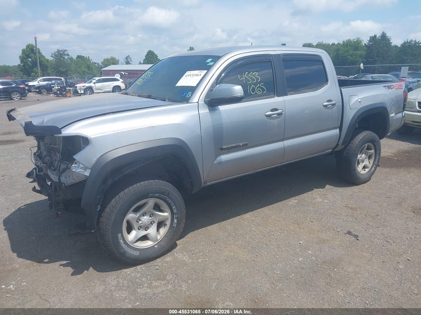 2016 TOYOTA TACOMA auction photo 2