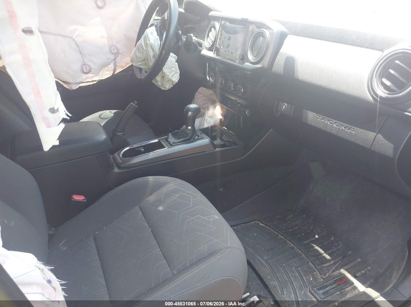 2016 TOYOTA TACOMA auction photo 5