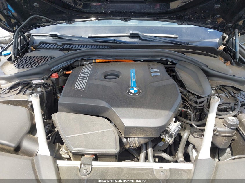 VIN: WBAJA9C5XKB254655 2019 BMW 530E IPERFORMANCE