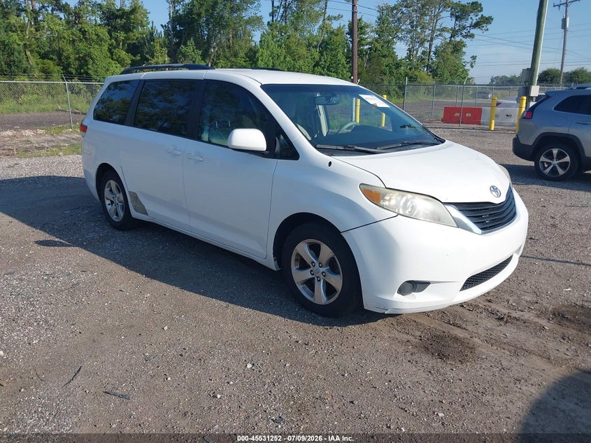 2013 Toyota Sienna