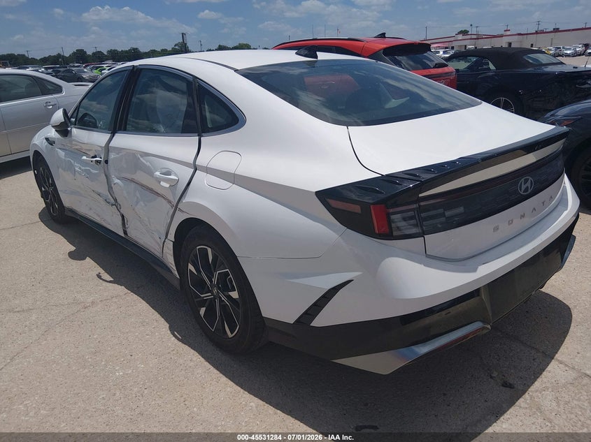 2024 HYUNDAI SONATA auction photo 3