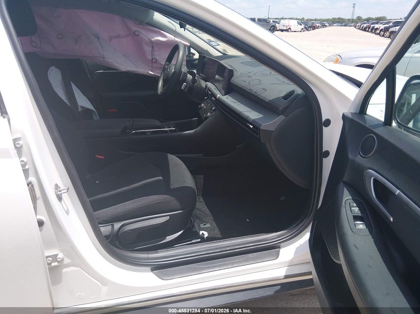 2024 HYUNDAI SONATA auction photo 5