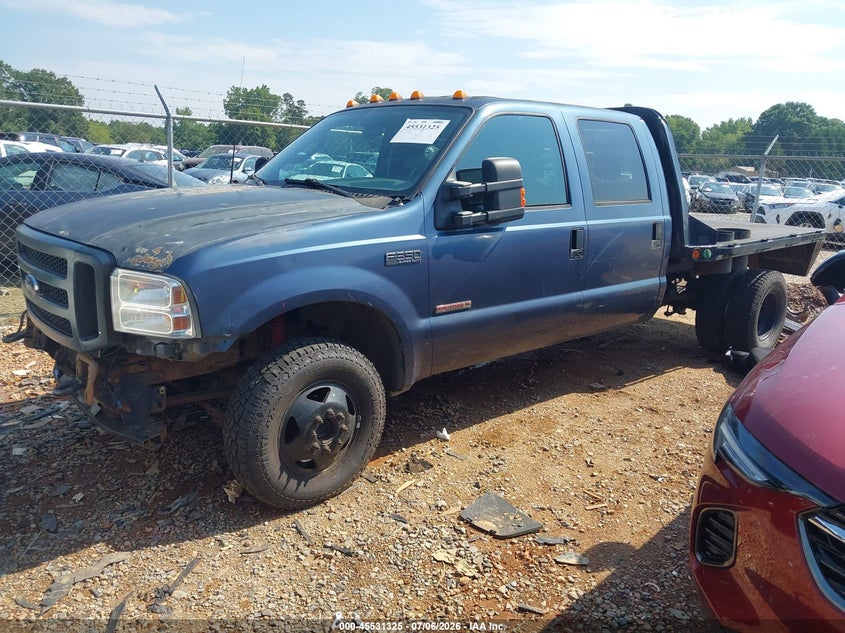 2004 Ford F-350 Lariat/Xl/Xlt, Front End, IAAI, VIN 1FTWW33P54EA52669 — photo 2