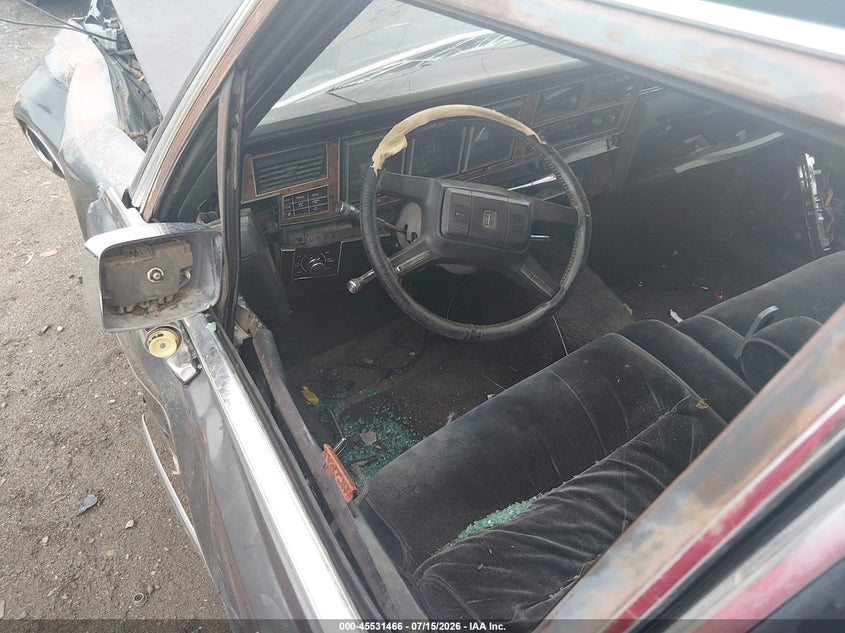 1985 Lincoln Town Car VIN: 1LNBP96FXFY694688 Lot: 45531466