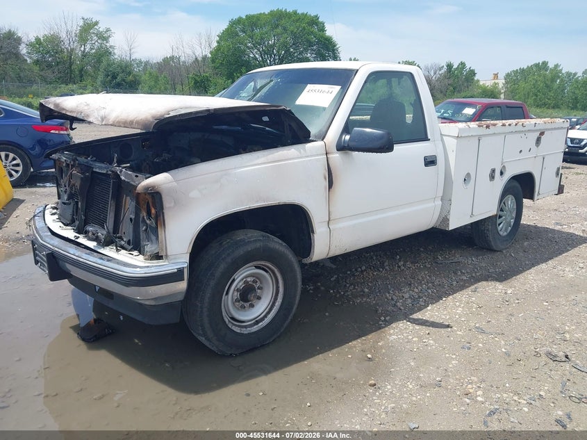 1GCGC24R8YF503472 2000 Chevrolet C2500 photo 1