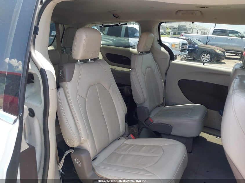 CHRYSLER PACIFICA - zdjęcie 8