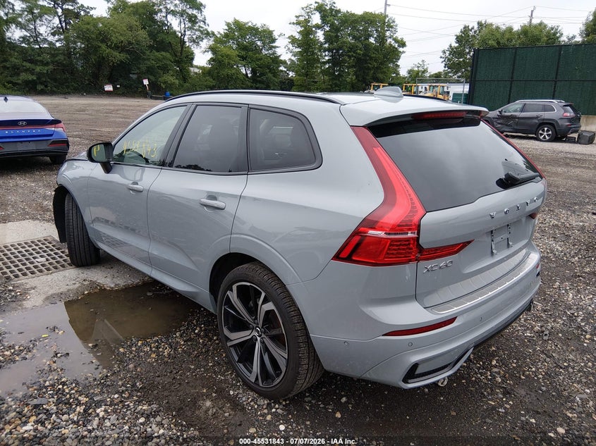 2025 VOLVO XC60 auction photo 3