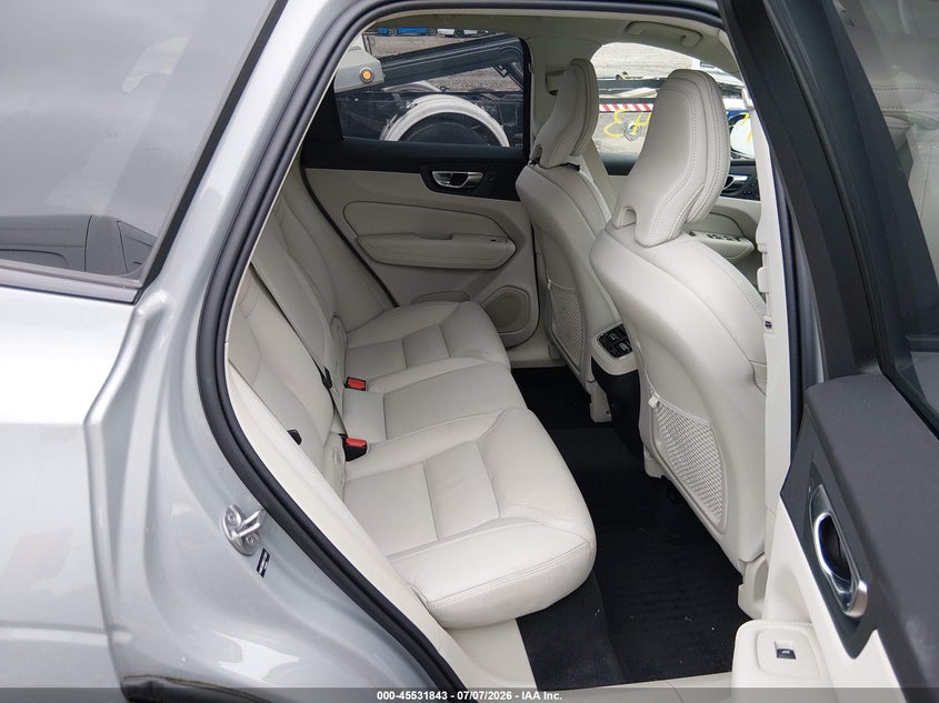 2025 VOLVO XC60 auction photo 8