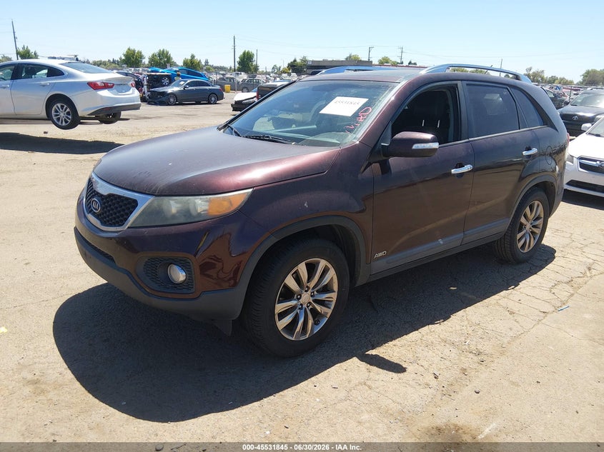 2011 Kia Sorento, Normal Wear & Tear, IAAI, VIN 5XYKUDA28BG151878 — photo 2