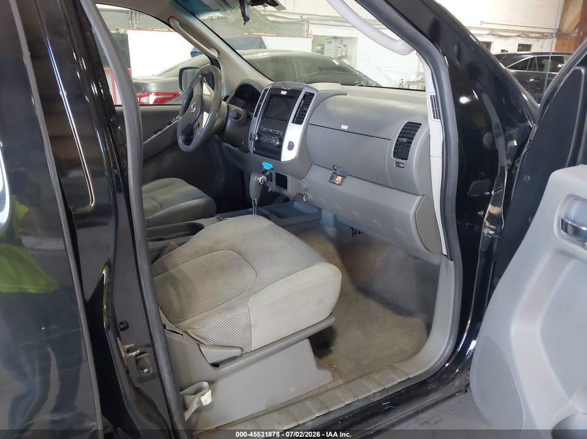 2009 NISSAN FRONTIER auction photo 5