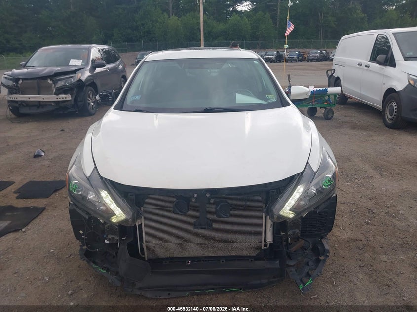 2017 NISSAN ALTIMA auction photo 6