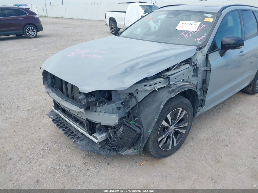 2025 Volvo Xc60 B5 Core VIN: YV4M12RJ0S1117917 Lot: 45532165
