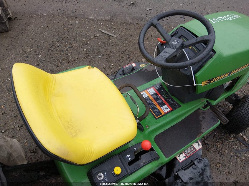 2006 JOHN DEERE LAWNMOWER auction photo 5