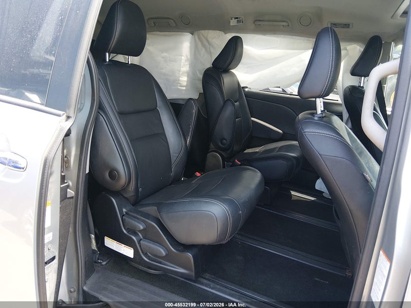 TOYOTA SIENNA 2019 VIN 5TDEZ3DC8KS212033