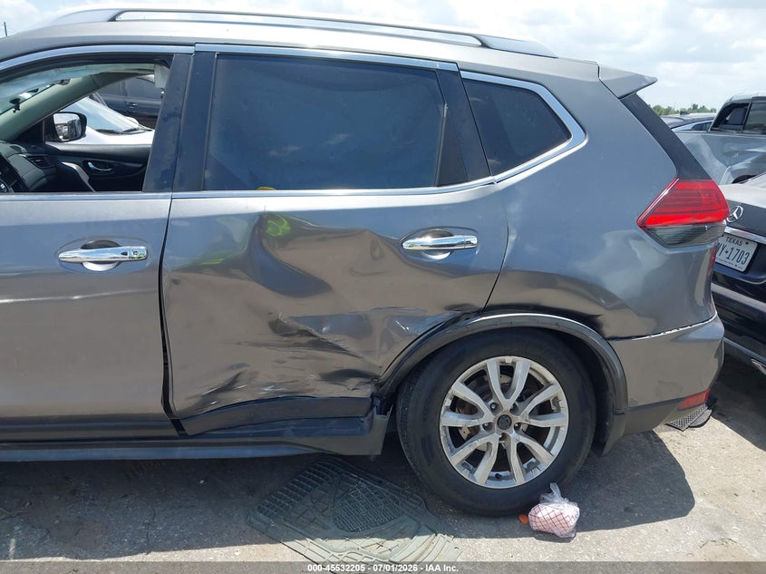 2017 NISSAN ROGUE auction photo 6