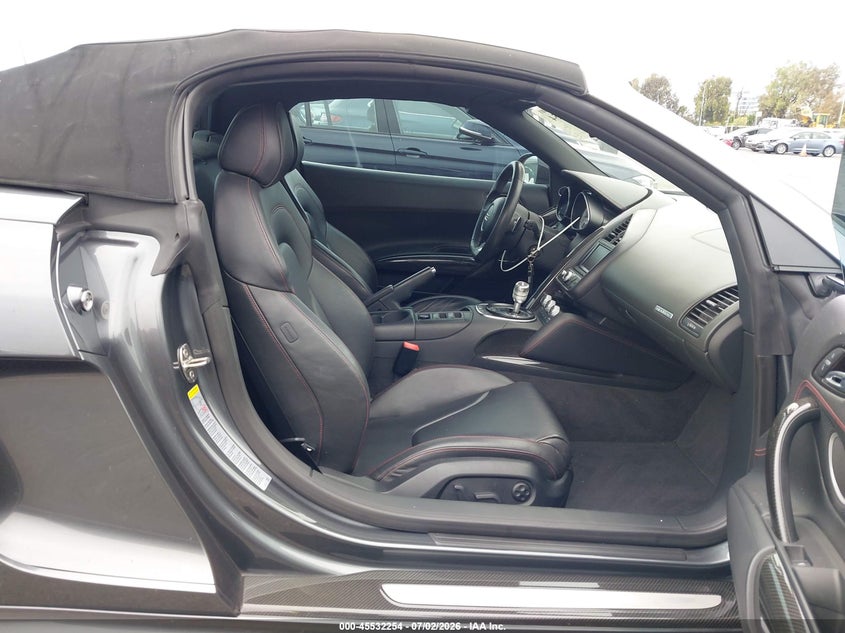 AUDI R8 2012 VIN WUAVNAFG9CN002938