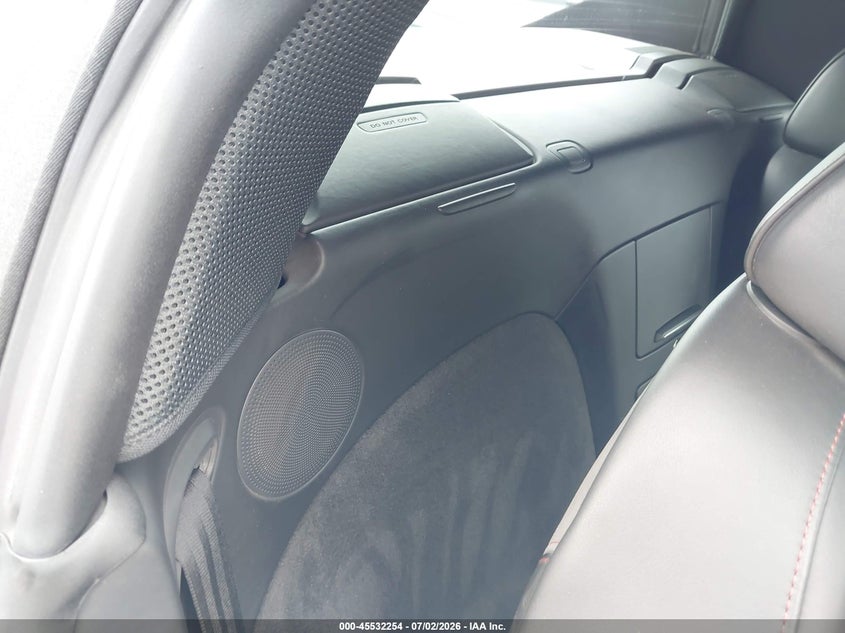 AUDI R8 2012 VIN WUAVNAFG9CN002938