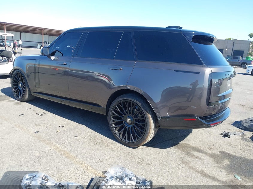 2023 LAND ROVER RANGE ROVER auction photo 3