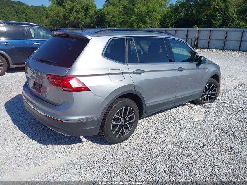 2021 VOLKSWAGEN TIGUAN auction photo 4