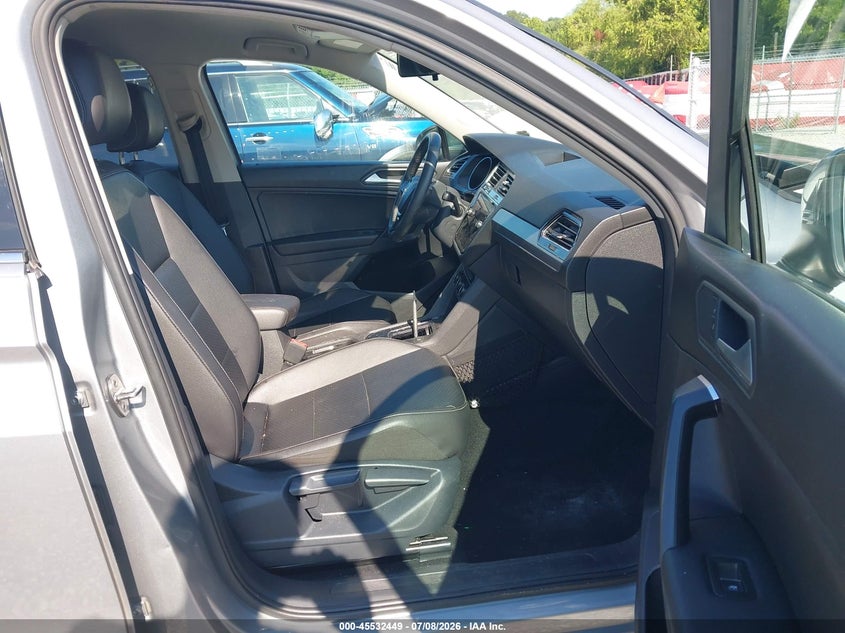 2021 VOLKSWAGEN TIGUAN auction photo 5