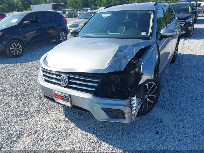 2021 VOLKSWAGEN TIGUAN auction photo 6