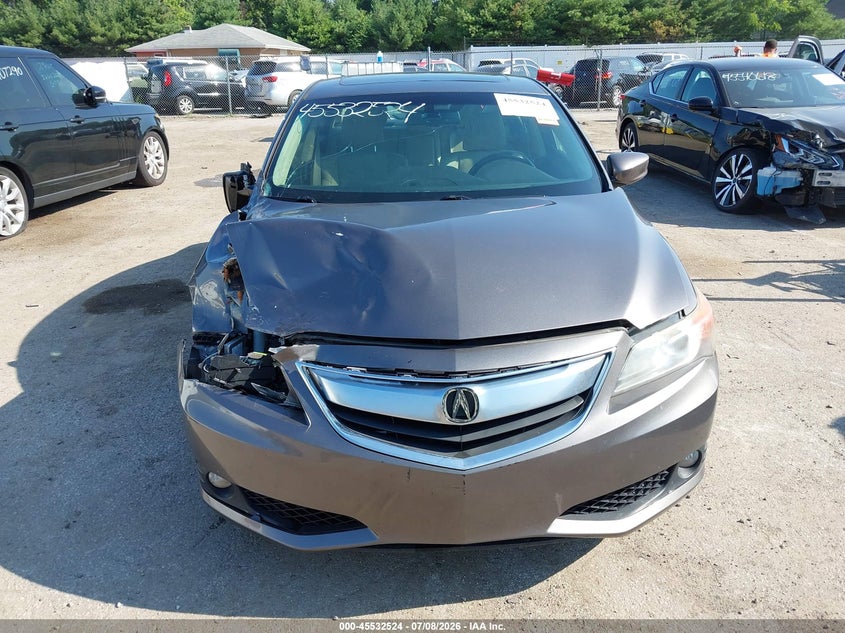 2013 Acura Ilx 2.0L VIN: 19VDE1F52DE013768 Lot: 45532524