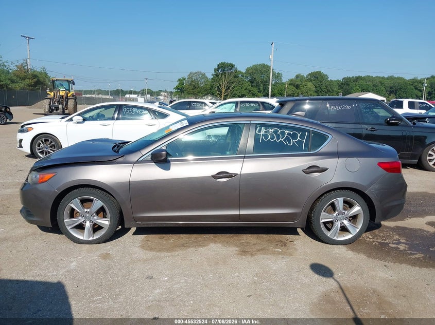 2013 Acura Ilx 2.0L VIN: 19VDE1F52DE013768 Lot: 45532524