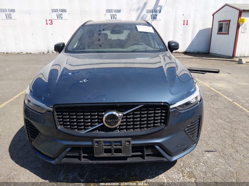VOLVO XC60 RECHARGE PLUG-IN HYBRID - zdjęcie 13
