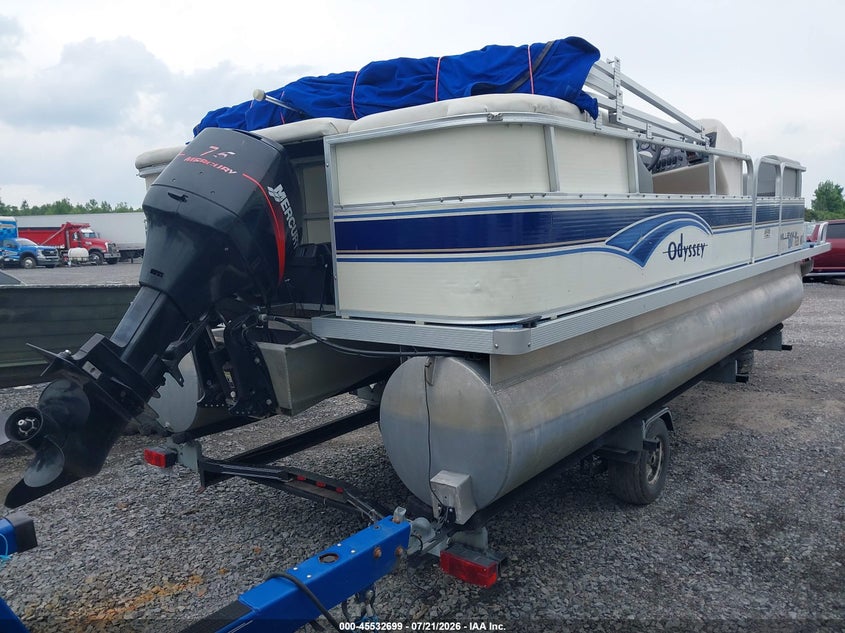 2002 ODYSSEY PONTOON BOAT auction photo 3