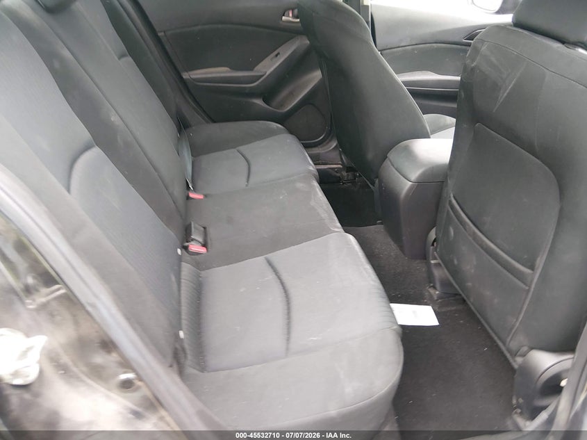 Photo 8 - MAZDA MAZDA3