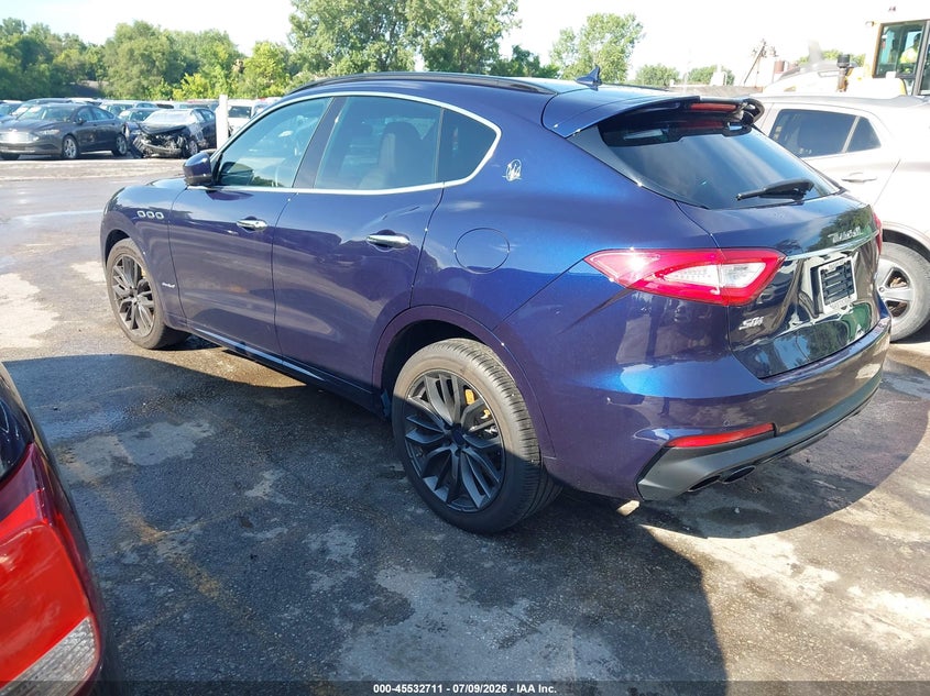 2019 MASERATI LEVANTE auction photo 3