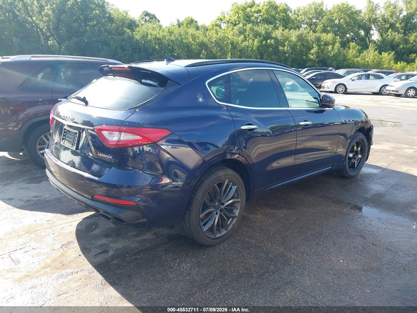 2019 MASERATI LEVANTE auction photo 4