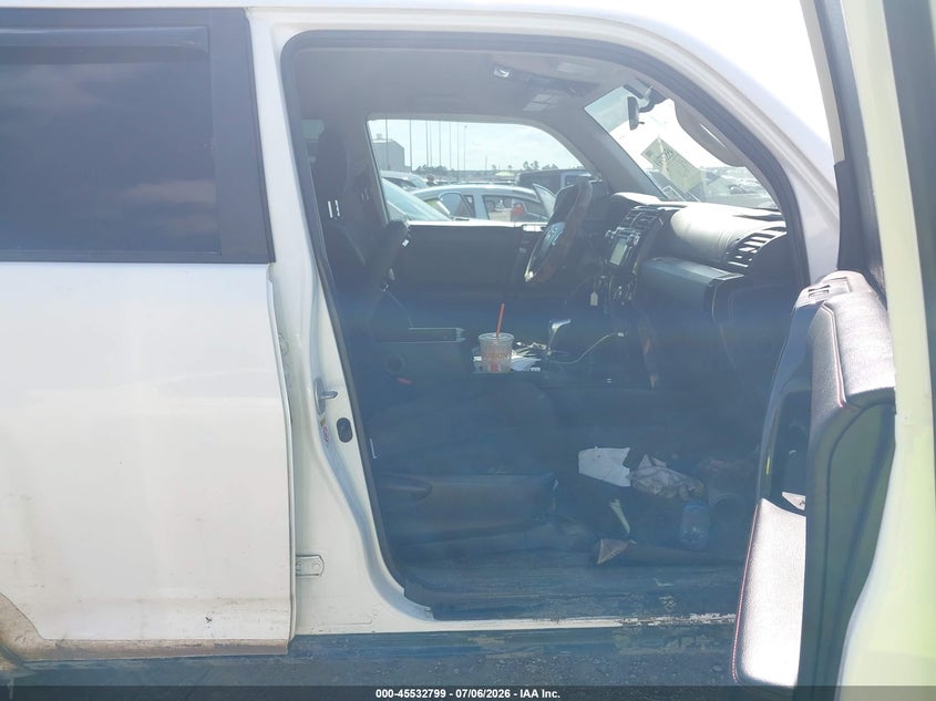 2017 TOYOTA 4RUNNER auction photo 5