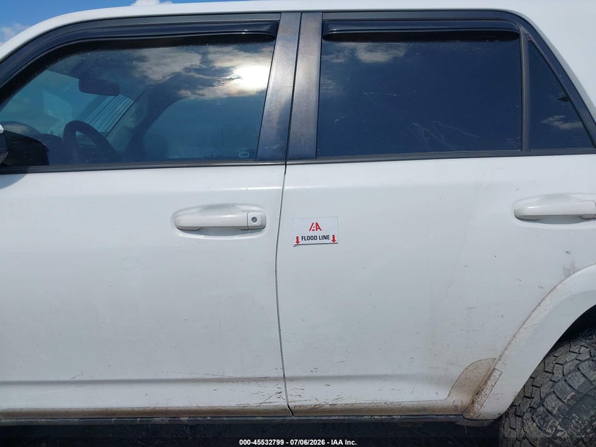 2017 TOYOTA 4RUNNER auction photo 6