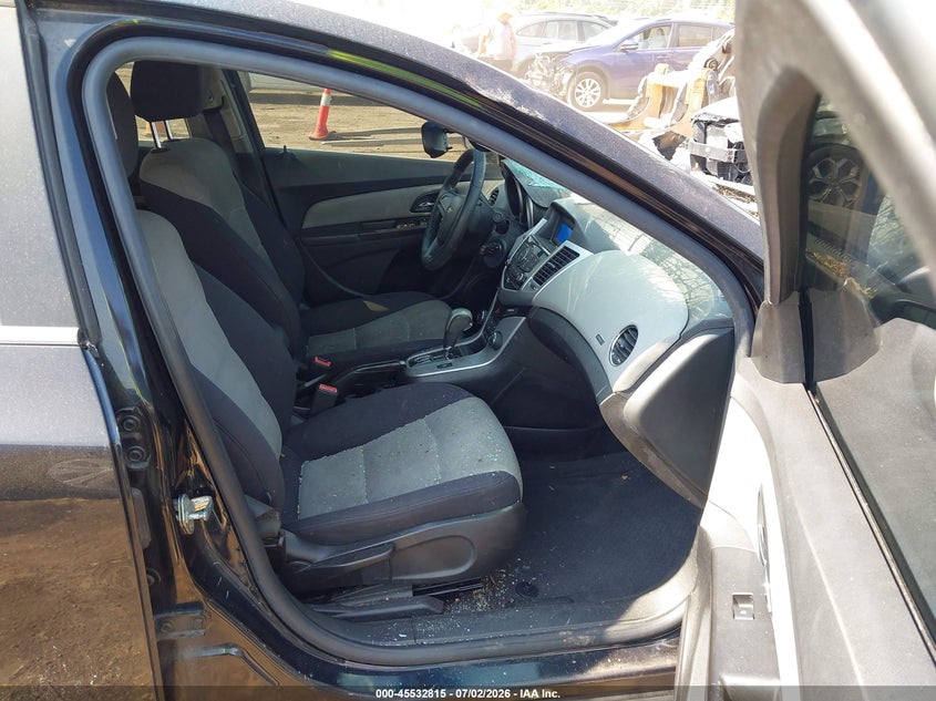 2012 CHEVROLET CRUZE auction photo 5