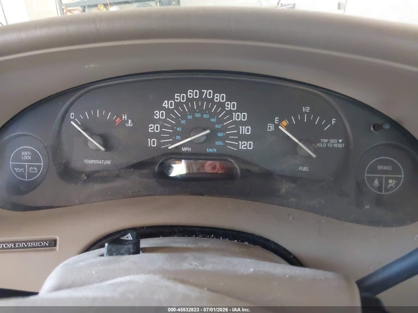 2001 Buick Century Custom VIN: 2G4WS52J011198071 Lot: 45532823