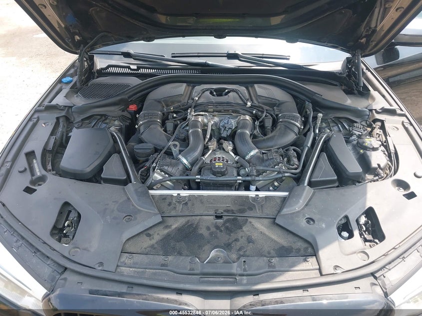 BMW M550I - zdjęcie 10
