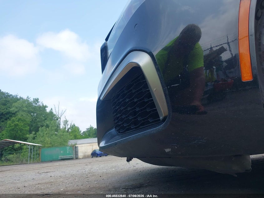BMW M550I - zdjęcie 17