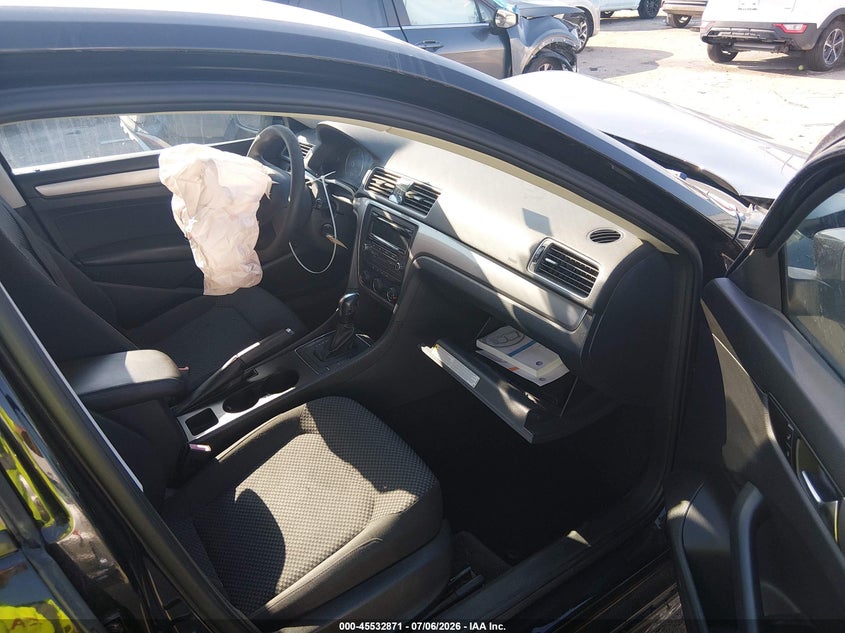 2013 VOLKSWAGEN PASSAT auction photo 5