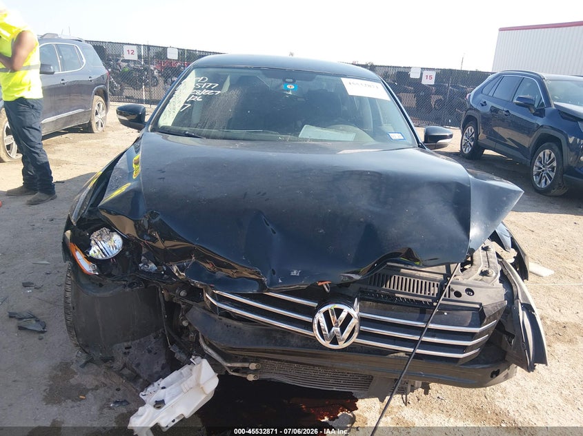 2013 VOLKSWAGEN PASSAT auction photo 6