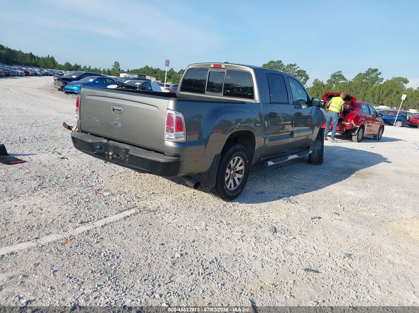2007 MITSUBISHI RAIDER auction photo 4