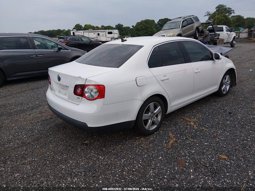 2009 VOLKSWAGEN JETTA auction photo 4