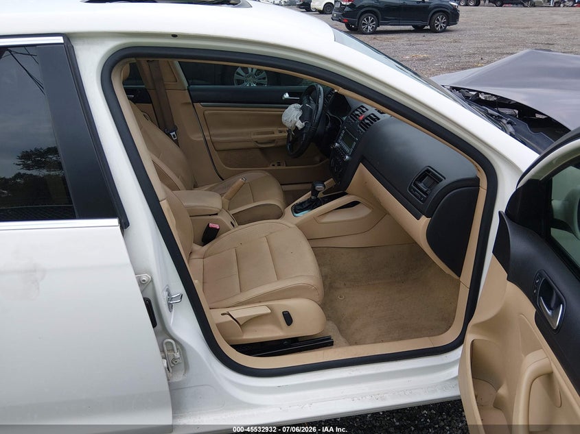 2009 VOLKSWAGEN JETTA auction photo 5