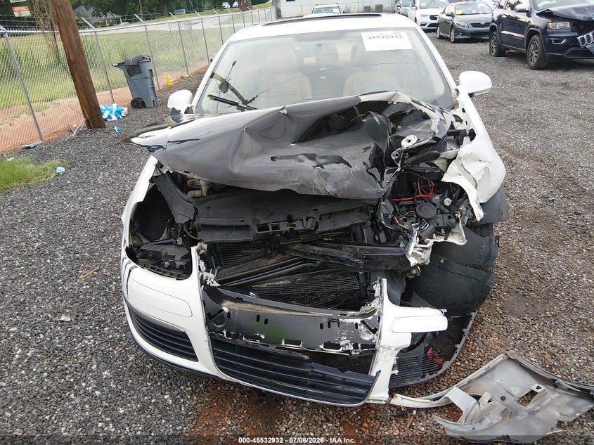 2009 VOLKSWAGEN JETTA auction photo 6