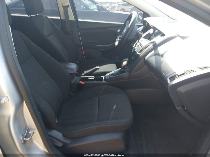 2017 FORD FOCUS auction photo 5