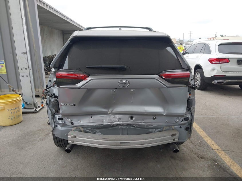 2019 TOYOTA RAV4 LE — Photo 17