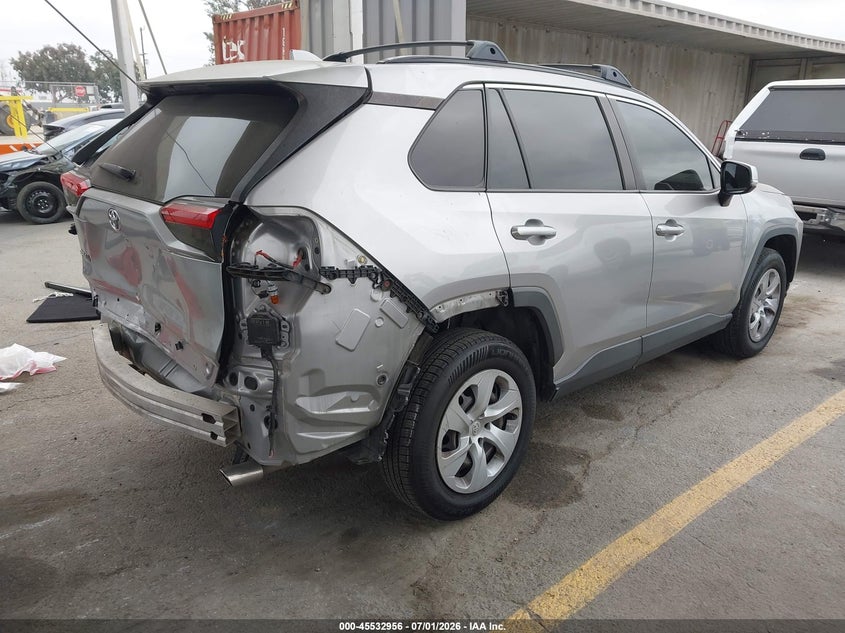 2019 TOYOTA RAV4 LE — Photo 4
