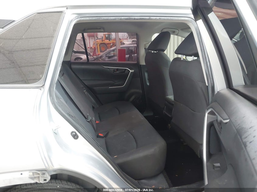 2019 TOYOTA RAV4 LE — Photo 8