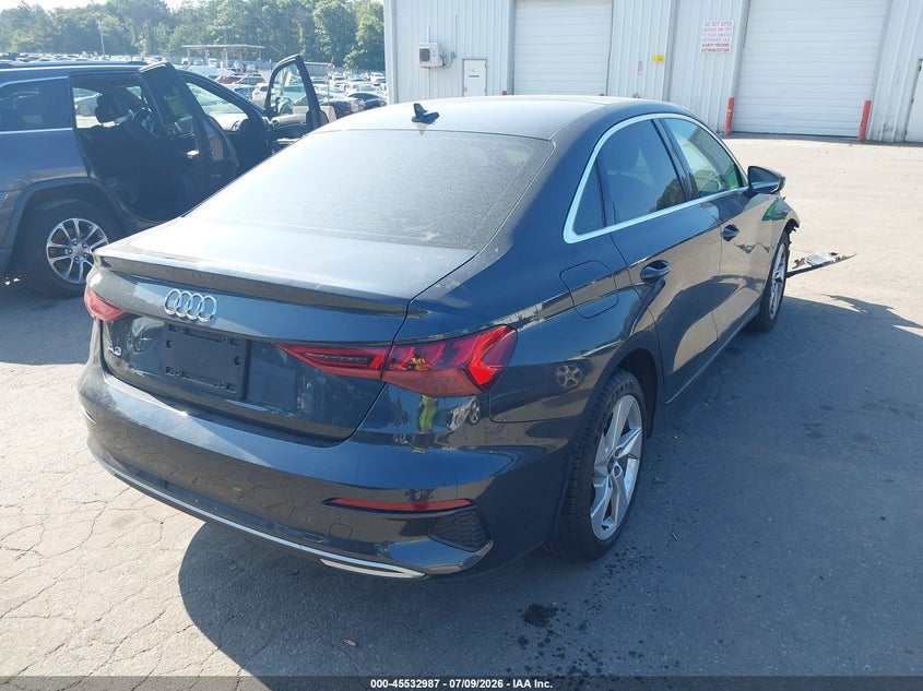 Vin: wauaudgy5pa076052, lot: 46031231, audi a3 premium 40 tfsi front-wheel drive s tronic 20234