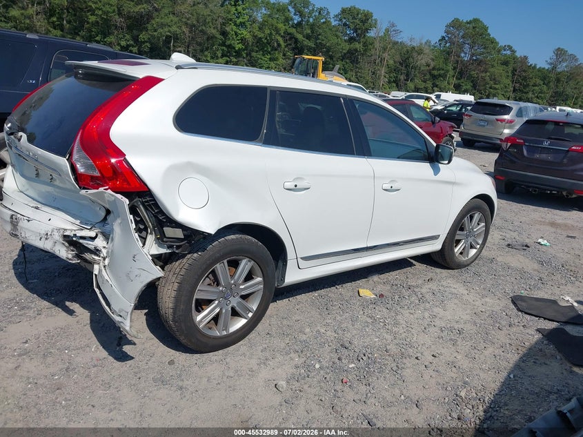 2017 VOLVO XC60 auction photo 4